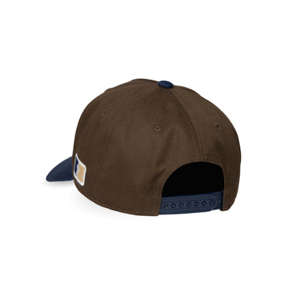 Marrón, blanco y azul: confía en él.