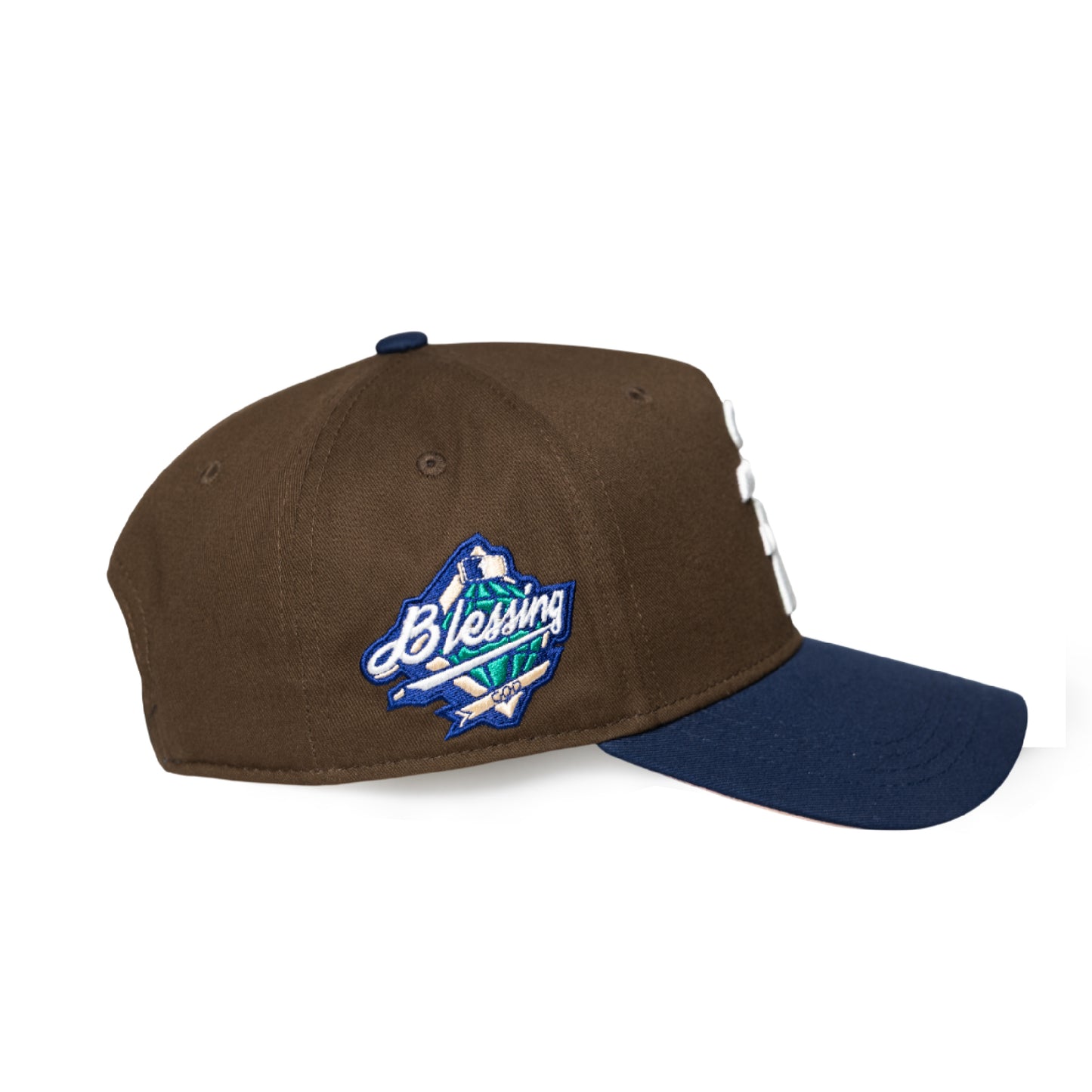 Marrón, blanco y azul: confía en él.